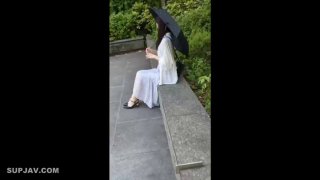 骚姐姐真不错开档黑丝诱惑大秀直播，全程露脸玩的好嗨，各种道具蹂躏骚穴高潮不断，长茄子都塞逼里淫水直喷